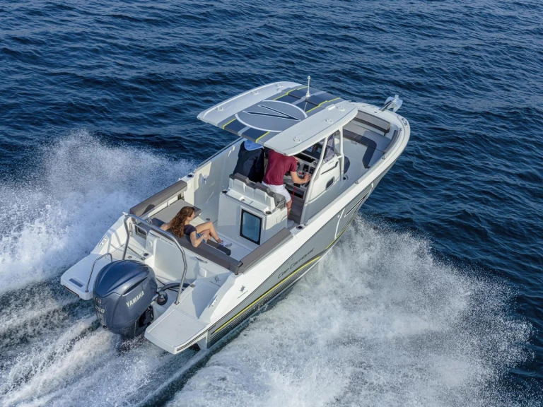 Alquiler de Jeanneau Cap Camarat 7.5 CC en Rapallo