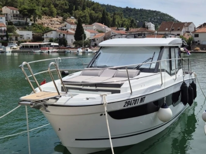 Jeanneau Merry Fisher 895 S2  de alquiler a Blace