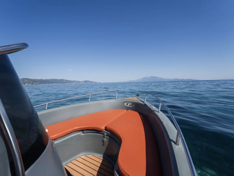 Alquiler de embarcaciones Poseidon Blu Water 170 enmundo en Samboat