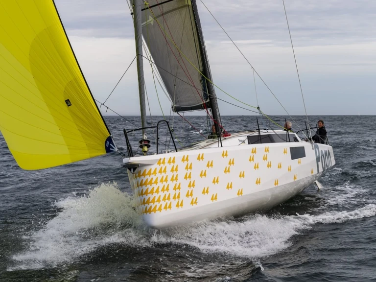Velero para alquilar Uturoa al mejor precio