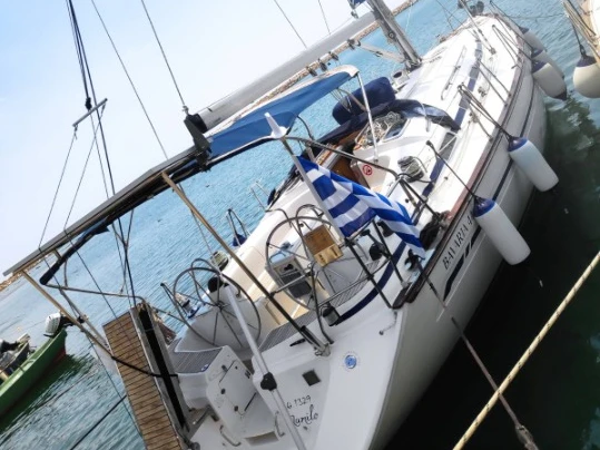 Velero para alquilar Ávdira al mejor precio