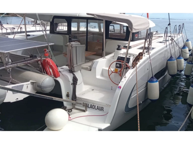 Alquiler de embarcaciones Excess Excess 11 (Cat)/6 cab enLefkáda en Samboat