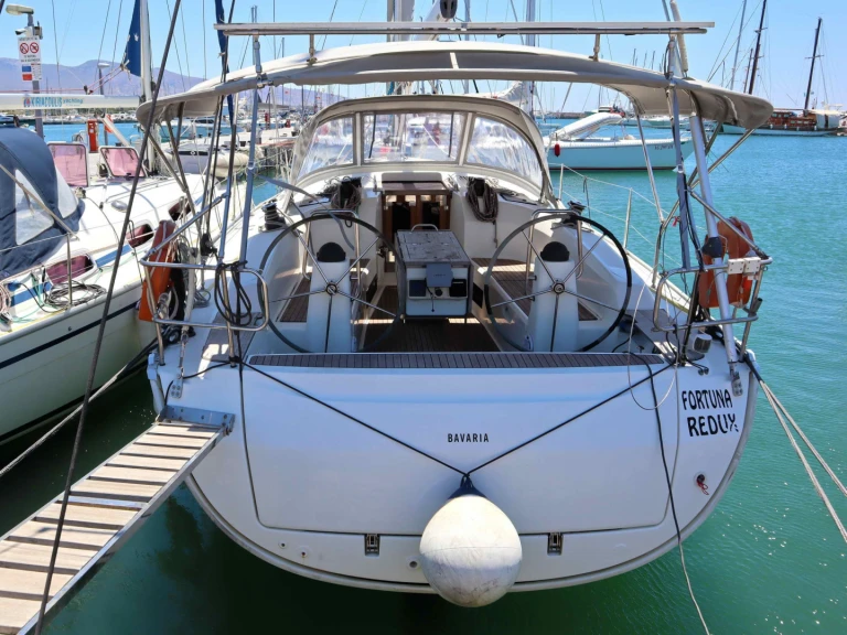 Alquiler Velero en Néa Péramos - Bavaria Bavaria Cruiser 40 /3cab