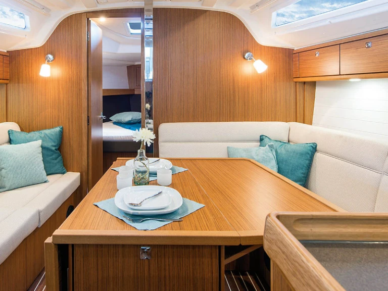 Alquiler de barcos Pula barato de Cruiser 37