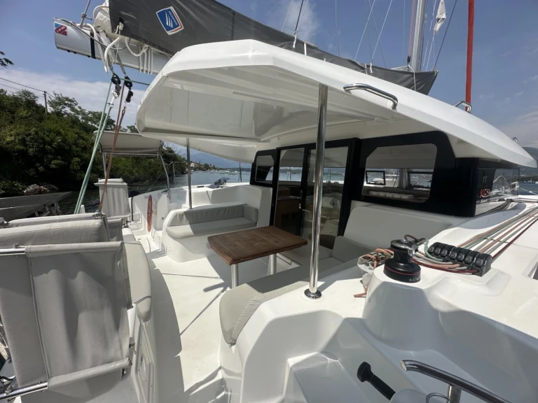 Alquiler Tivat - Excess Excess 11 (Cat)/6 cab en SamBoat