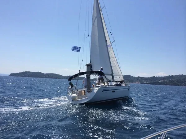 Alquiler Velero en Volos - Bavaria Bavaria 39 Cruiser /3cab