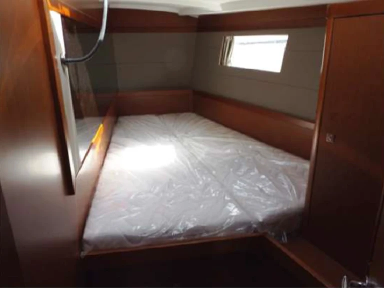 Alquiler de embarcaciones Bénéteau Oceanis 48 /5cab enKalkara en Samboat