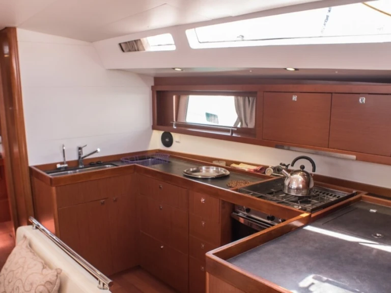 Alquiler Ávdira - Bénéteau Oceanis 48 /5cab en SamBoat