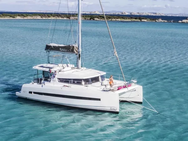 Alquiler de embarcaciones Bali Bali 4.1/4 cab, 4WC enKalkara en Samboat