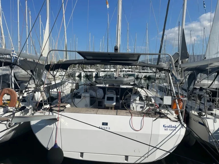 Velero para alquilar Álimos al mejor precio