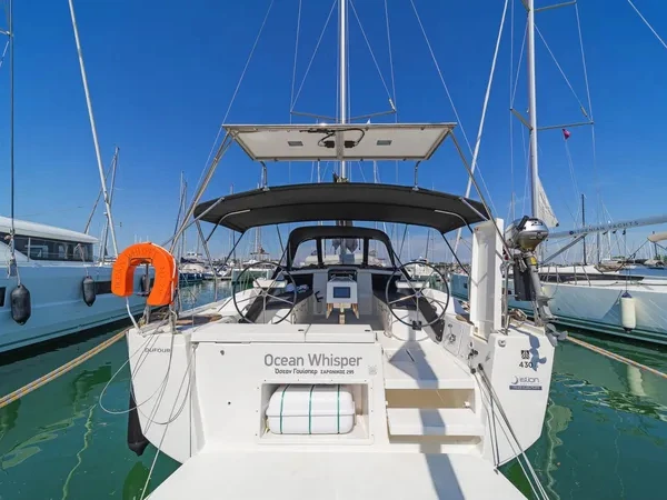 Alquiler Velero Dufour con o sin  título de navegación