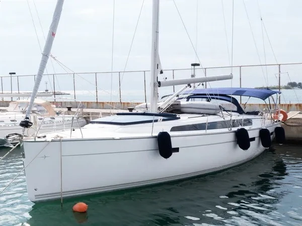 Alquiler de embarcaciones Bavaria Bavaria Cruiser 46 /4cab enVolos en Samboat