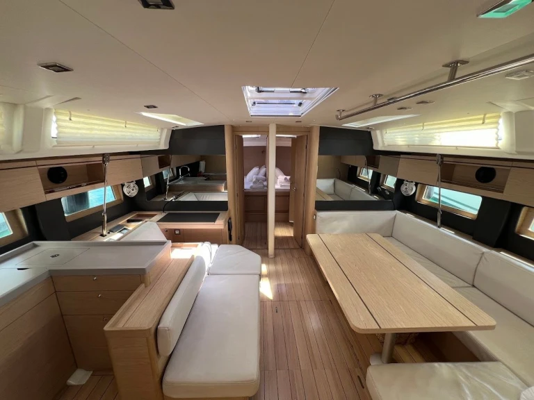 Bénéteau Oceanis 51.1 /6cab de alquiler a Gouviá
