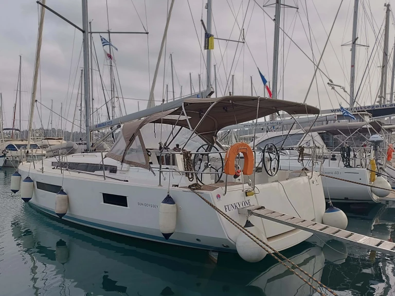 Jeanneau Sun Odyssey 440 (4cab) de alquiler a Gouviá