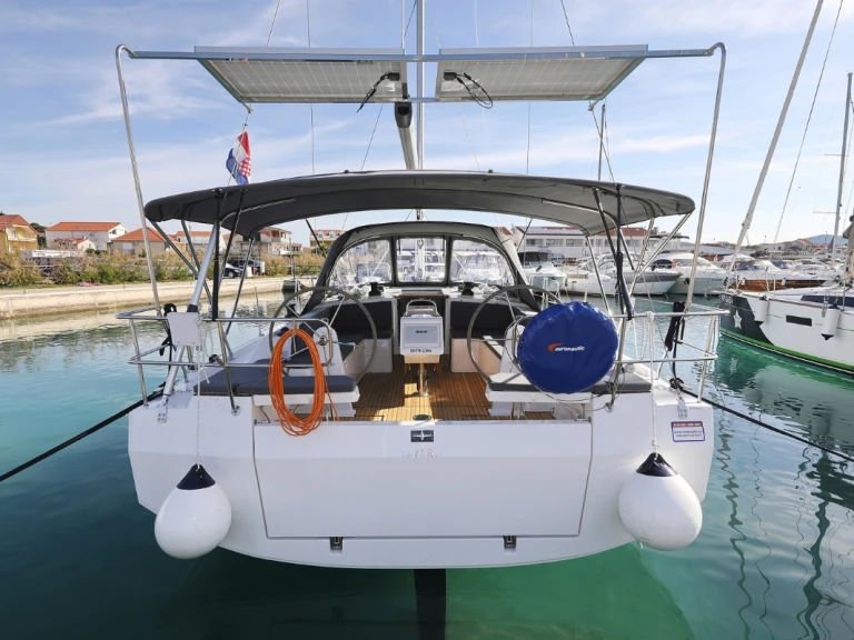 Alquiler de Bavaria Bavaria C42 en Biograd na Moru