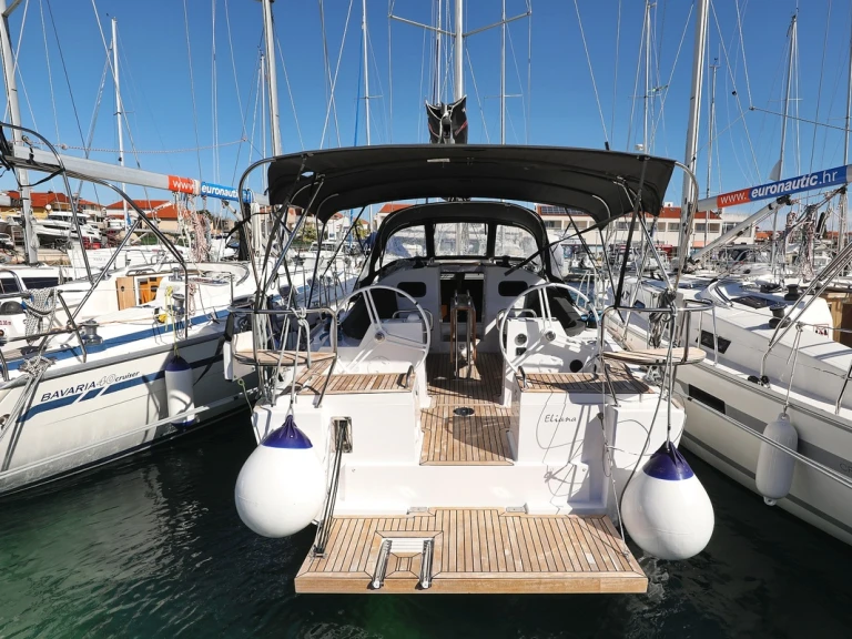 Velero para alquilar Biograd na Moru al mejor precio