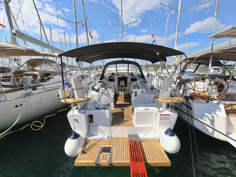 Alquiler de Velero, con o sin patrón Elan Biograd na Moru