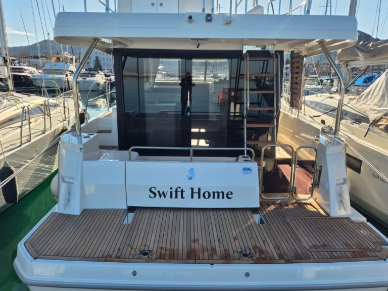 Alquiler de embarcaciones Bénéteau Swift Trawler 41 enBiograd na Moru en Samboat