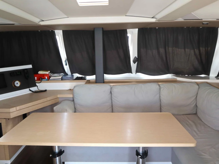 Alquiler de barcos Álimos barato de Lucia 40