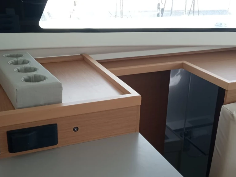 Alquiler Catamarán Excess con o sin  título de navegación