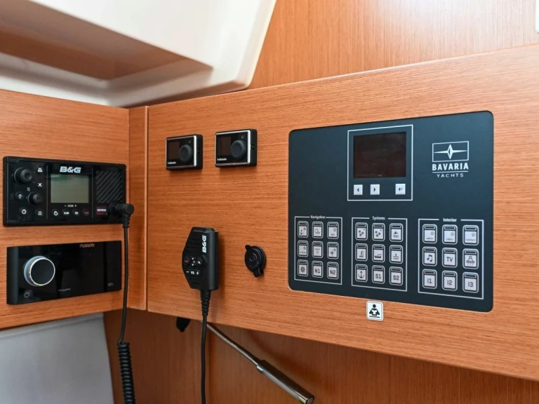Alquiler de embarcaciones Bavaria Bavaria C45 enPula en Samboat