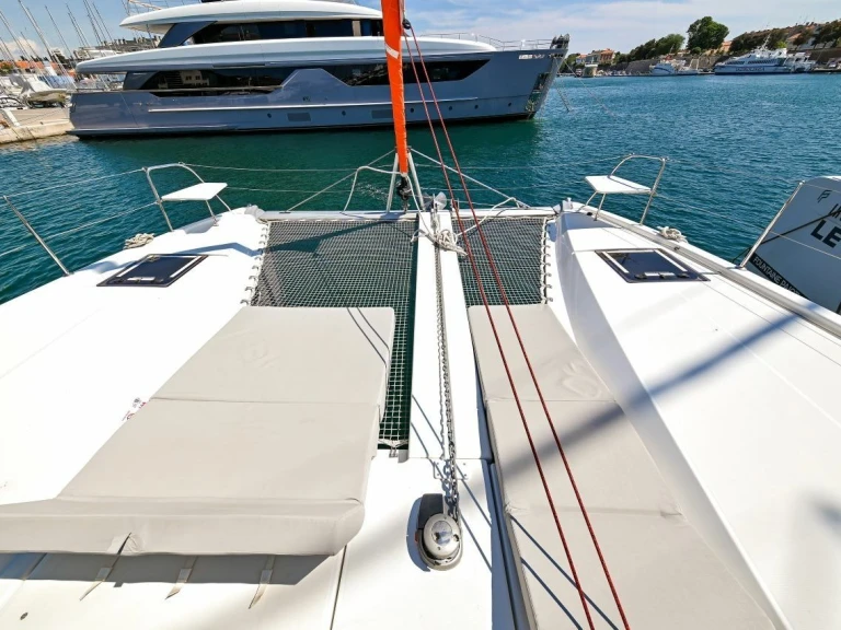 Alquiler Catamarán Excess con o sin  título de navegación