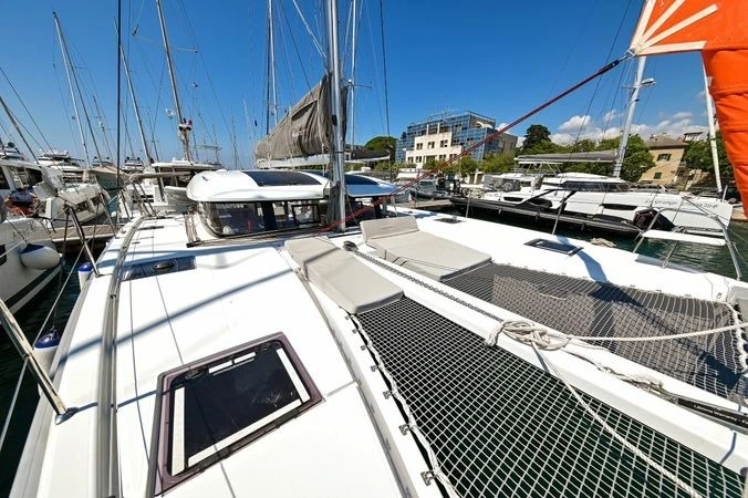 Catamarán para alquilar Pula al mejor precio