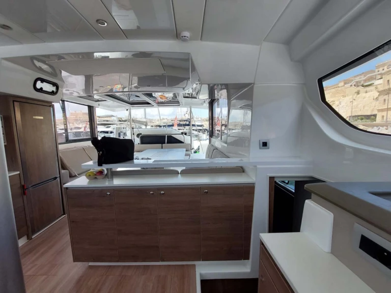 Alquiler de Catamarán, con o sin patrón Bali Kalkara