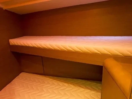 Alquiler de Jeanneau Sun Odyssey 449 /4cab en Álimos