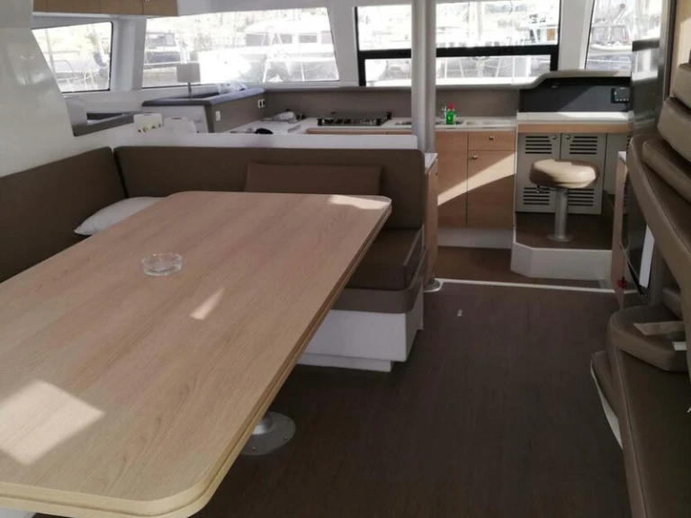 Alquiler de embarcaciones Bali Bali 4.1/4 cab, 4WC enKalkara en Samboat