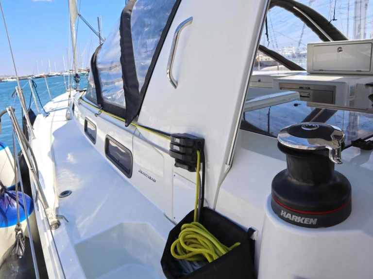 Alquiler de embarcaciones Jeanneau Sun Loft 47 /7cab enÁlimos en Samboat
