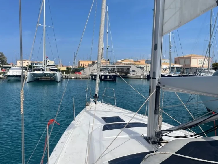 Alquiler Lefkáda - Dufour Dufour 390 (3WC) /3cab en SamBoat