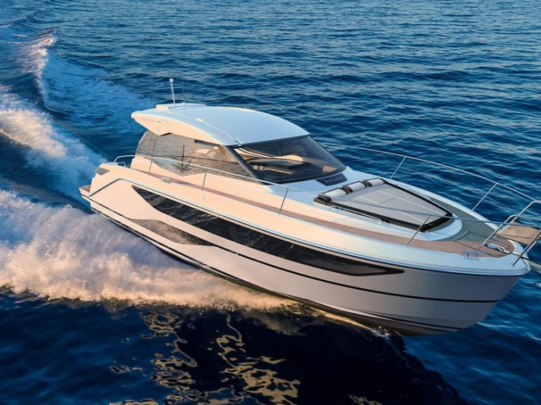 Alquiler de Bavaria Bavaria SR36 Hard Top en Punat