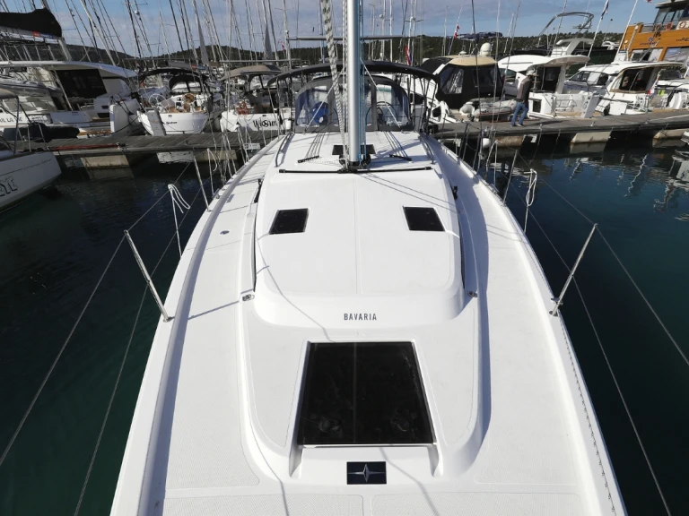 Alquiler de Bavaria Bavaria C42 en Biograd na Moru