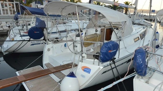 Alquiler de barcos Biograd na Moru barato de Cruiser 33