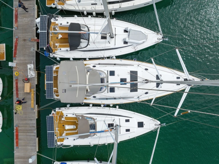 Velero para alquilar Biograd na Moru al mejor precio