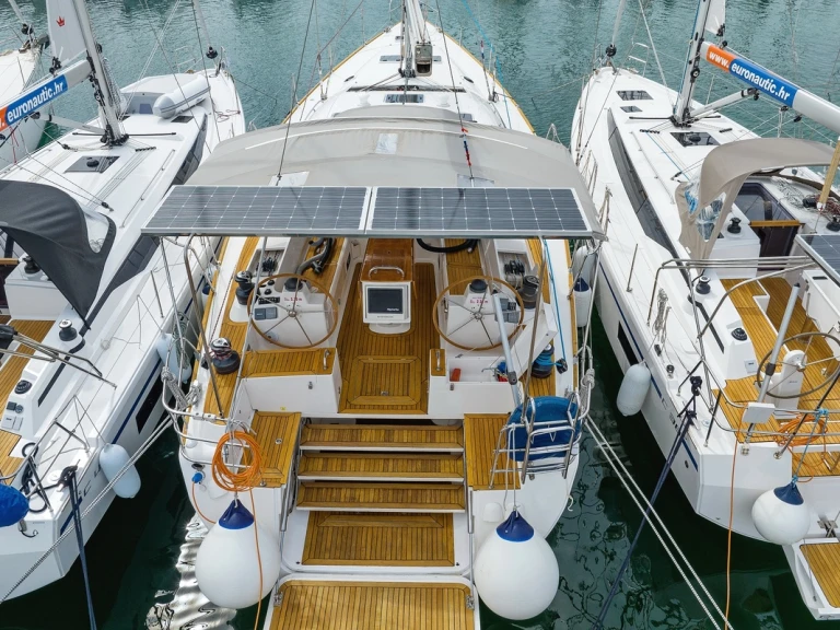 Elan Impression 514 de alquiler a Biograd na Moru