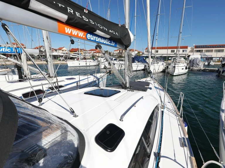 Elan Impression 40.1 de alquiler a Biograd na Moru