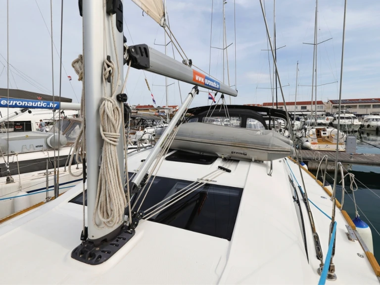 Elan Impression 45.1 de alquiler a Biograd na Moru