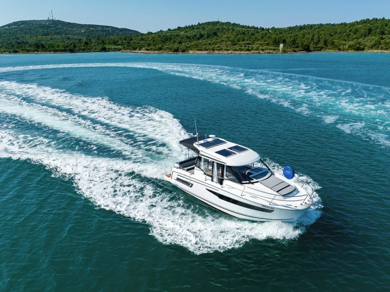 Jeanneau Merry Fisher 895 de alquiler a Biograd na Moru