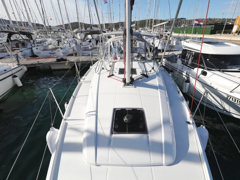 Alquiler de Velero, con o sin patrón Bénéteau Biograd na Moru