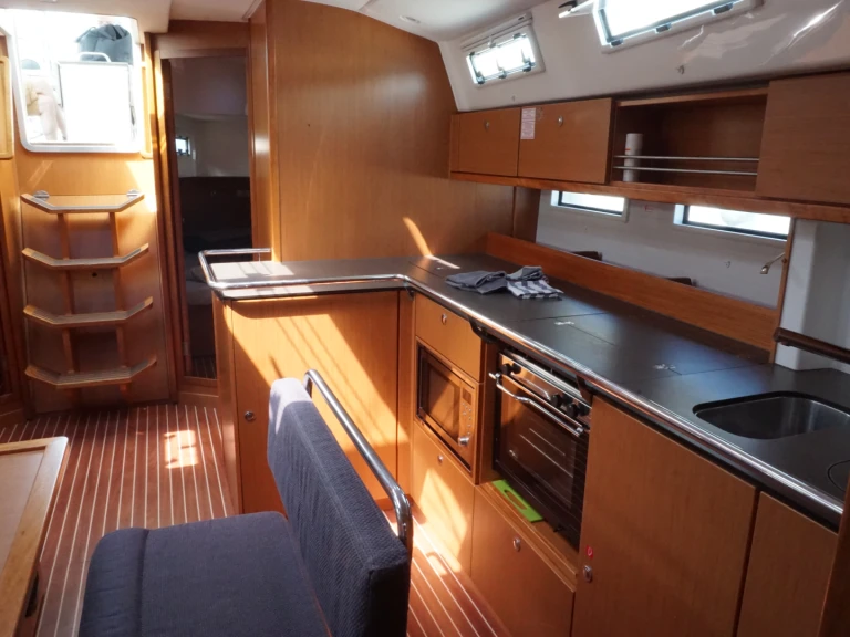 Alquiler de embarcaciones Bavaria Cruiser 45 enLemmer en Samboat