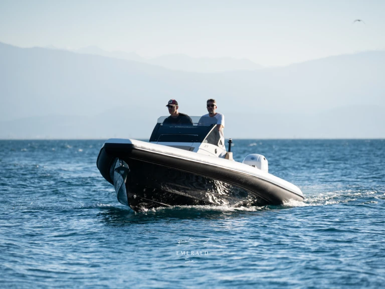 Alquiler de embarcaciones Technohull GT7 enCorfú en Samboat