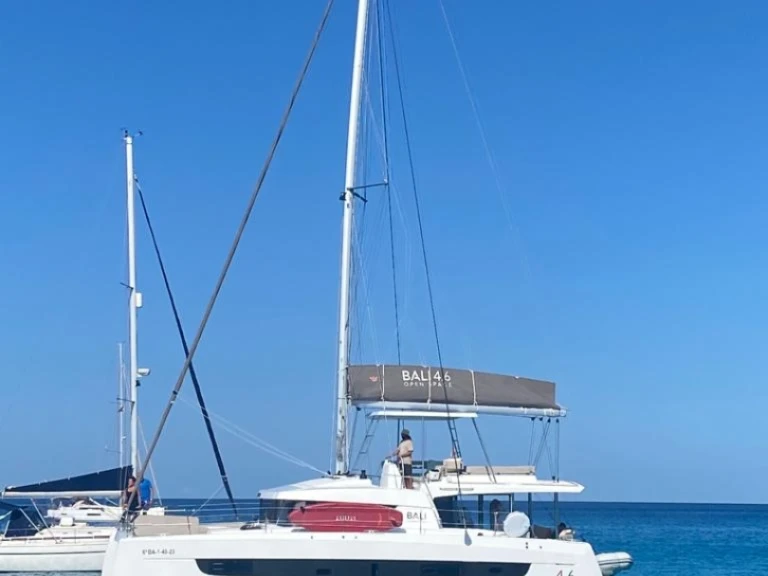 Alquiler Catamarán Bali con o sin  título de navegación