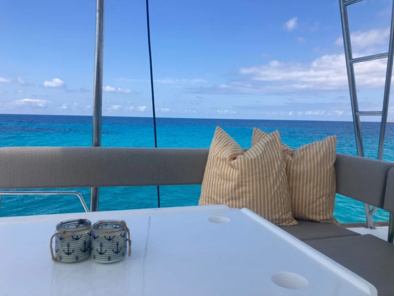 Catamarán para alquilar Ibiza Magna al mejor precio