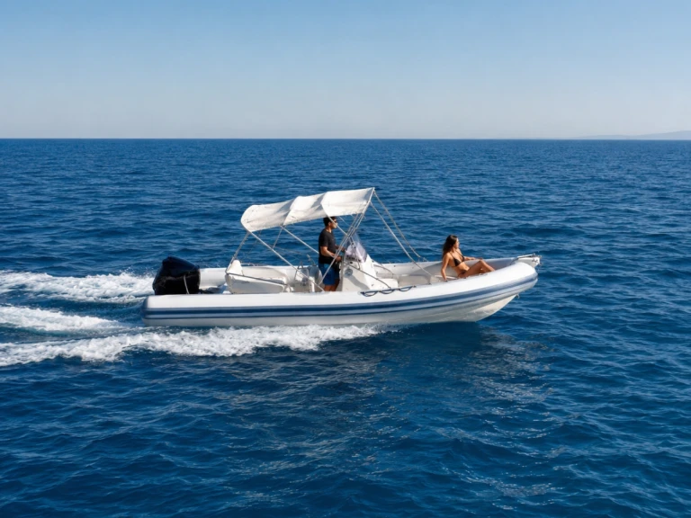 Alquiler de Joker Boat Clubman 23 en La Ciotat