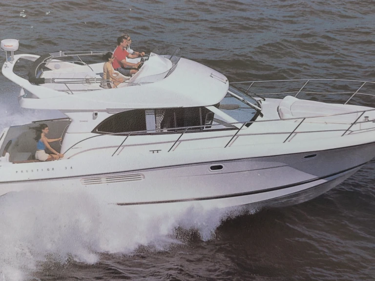 Alquiler de embarcaciones Jeanneau Prestige 36 Fly enVieux Port de Cannes en Samboat