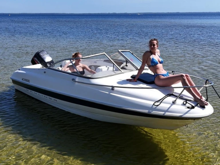 Alquiler de embarcaciones Bayliner Bayliner 1802 Capri Cuddy enBiscarrosse en Samboat
