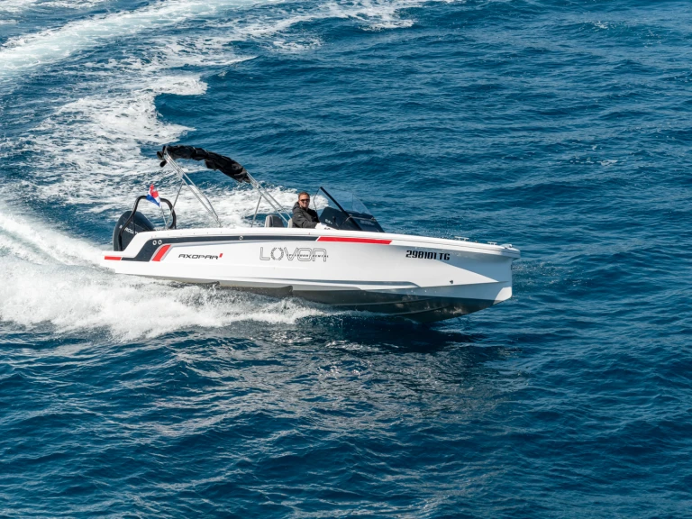 Alquiler de Axopar 22 Spyder en Split