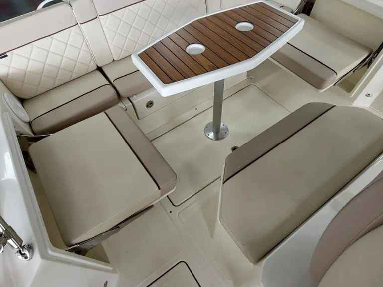 Alquiler de Quicksilver Activ 805 Open en Marina de Dénia